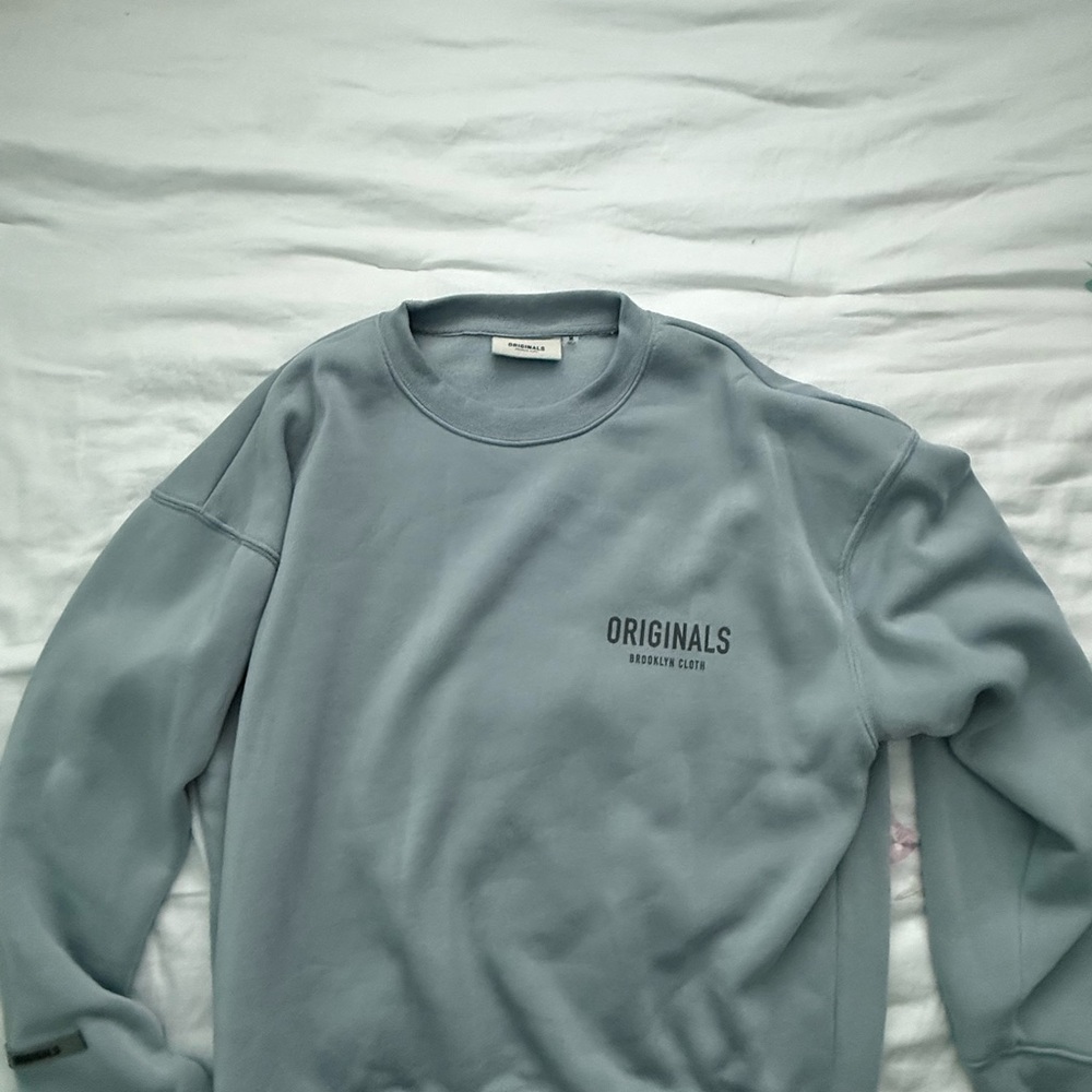 Designers Originals Gray Crewneck Sweater Soft Cotton Casual